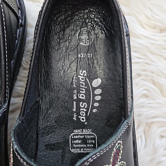 Spring Step Girls Black Leather Clog Embroidered Shoes - Picture 3 of 7